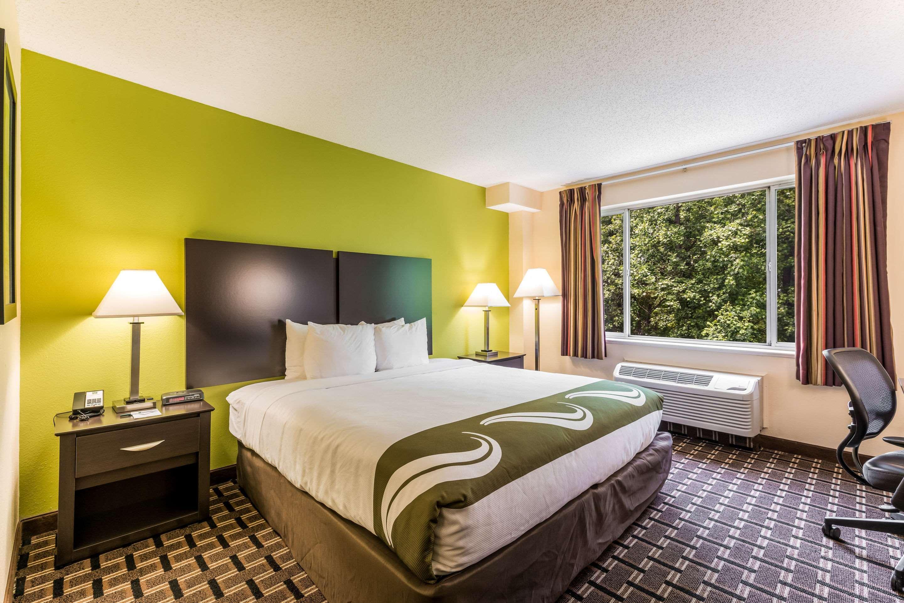Quality Inn Huntersville Near Lake Norman Bagian luar foto